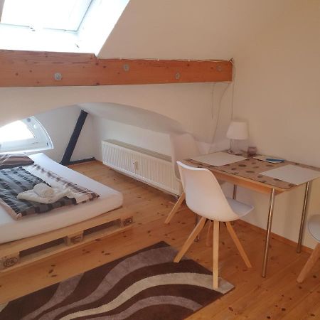 Hotel, Ferienwohnung, Zimmer Bad Driburg Buitenkant foto